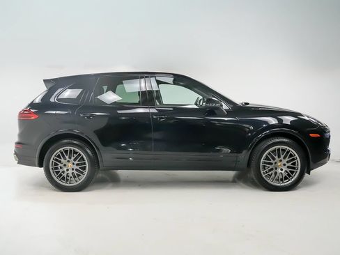 Used 2017 Porsche Cayenne Platinum Edition AWD/4WD image 9