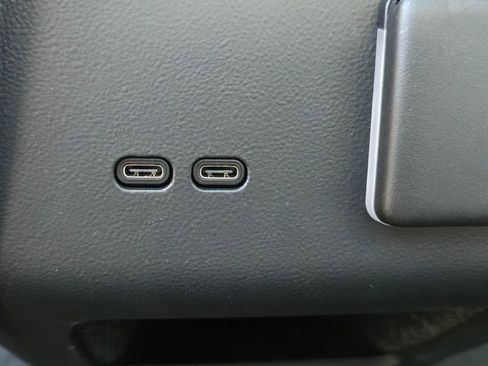 New 2025 Cadillac Optiq Sport 1 image 31