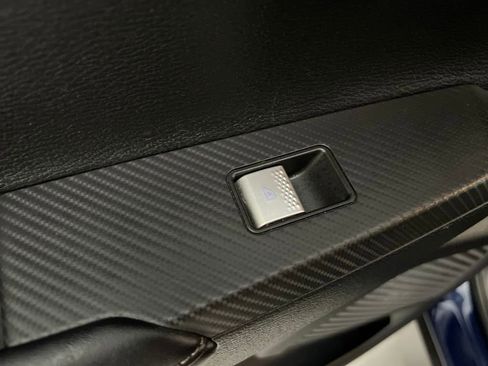 Used 2023 Mitsubishi Outlander SE image 17