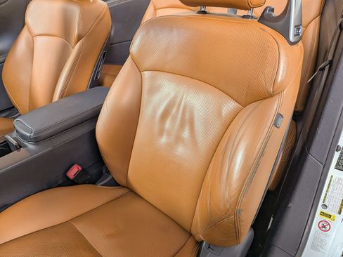 Used 2012 Lexus IS 350C w/ Luxury Pkg RWD image 24