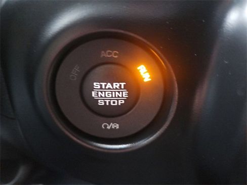 Used 2021 Jeep Gladiator Sport image 17