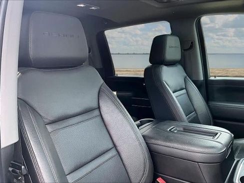 Used 2021 GMC Sierra 2500 Denali w/ Denali Ultimate Package AWD/4WD image 30