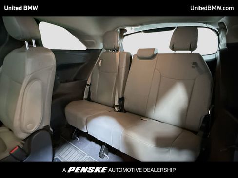 Used 2025 Toyota Sienna XLE w/ XLE Plus Package FWD image 13