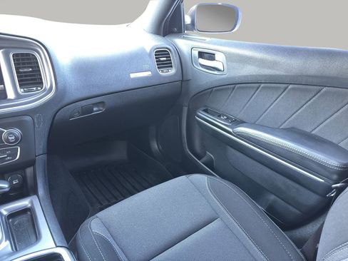 Used 2020 Dodge Charger SXT image 15