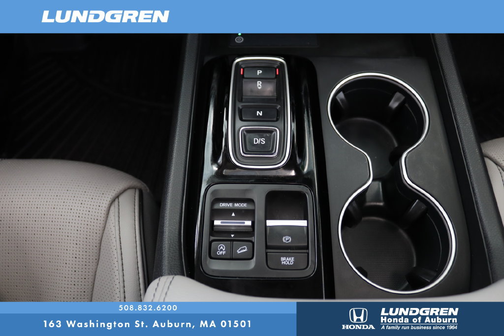 Used 2024 Honda Pilot Elite image 32