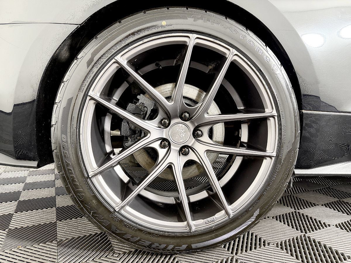 Used 2017 Ford Mustang GT Premium w/ GT Performance Package RWD image 25