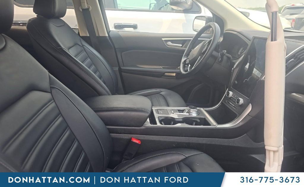 Used 2024 Ford Edge SEL w/ Convenience Package AWD/4WD image 5