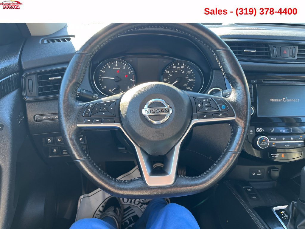 Used 2018 Nissan Rogue SL w/ Premium Package AWD/4WD image 10
