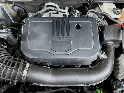 Used 2023 GMC Acadia SLE w/ Driver Convenience Package image 34