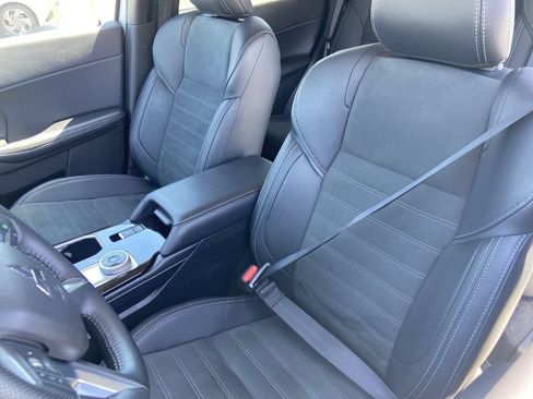 Used 2025 Mitsubishi Outlander SE AWD/4WD image 15