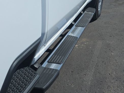 Used 2025 Chevrolet Silverado 2500 LT AWD/4WD image 17