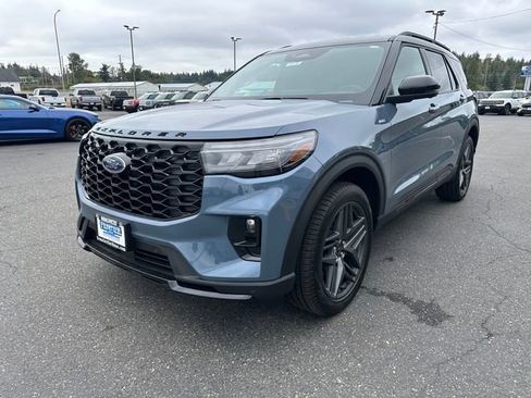 New 2025 Ford Explorer ST-Line w/ ST-Line Street Pack image 7