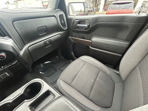 Used 2020 Chevrolet Silverado 1500 LT image 3