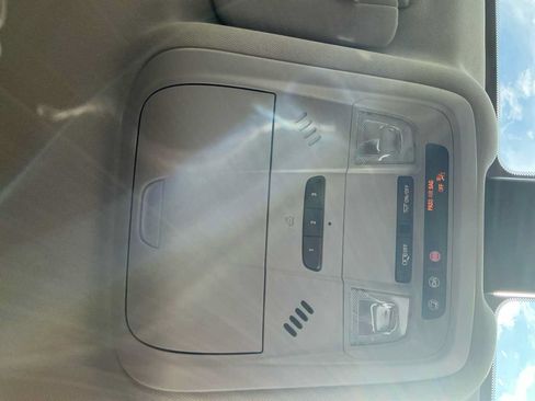 Used 2020 Chevrolet Equinox LT AWD/4WD image 18