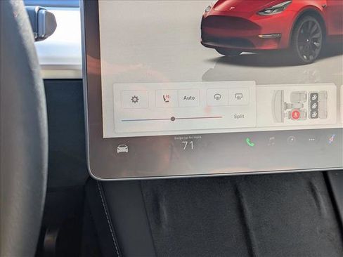 Used 2022 Tesla Model Y Long Range image 16