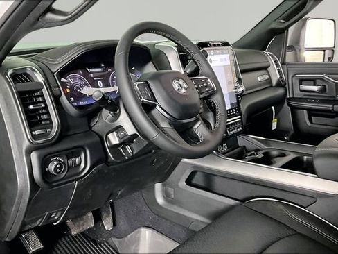 New 2026 RAM 2500 Laramie AWD/4WD image 8