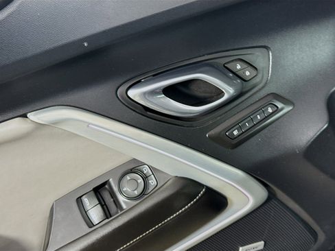 Used 2016 Chevrolet Camaro SS image 24