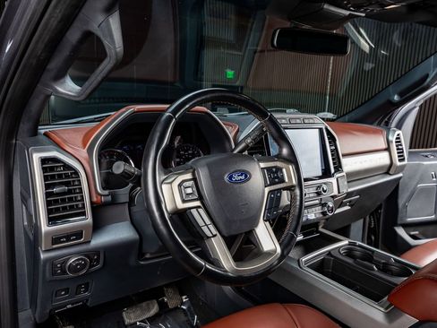 Used 2022 Ford F450 Platinum w/ FX4 Off-Road Package image 16