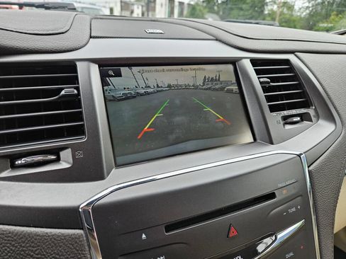 Used 2015 Lincoln MKS AWD w/ Equipment Group 101A image 24