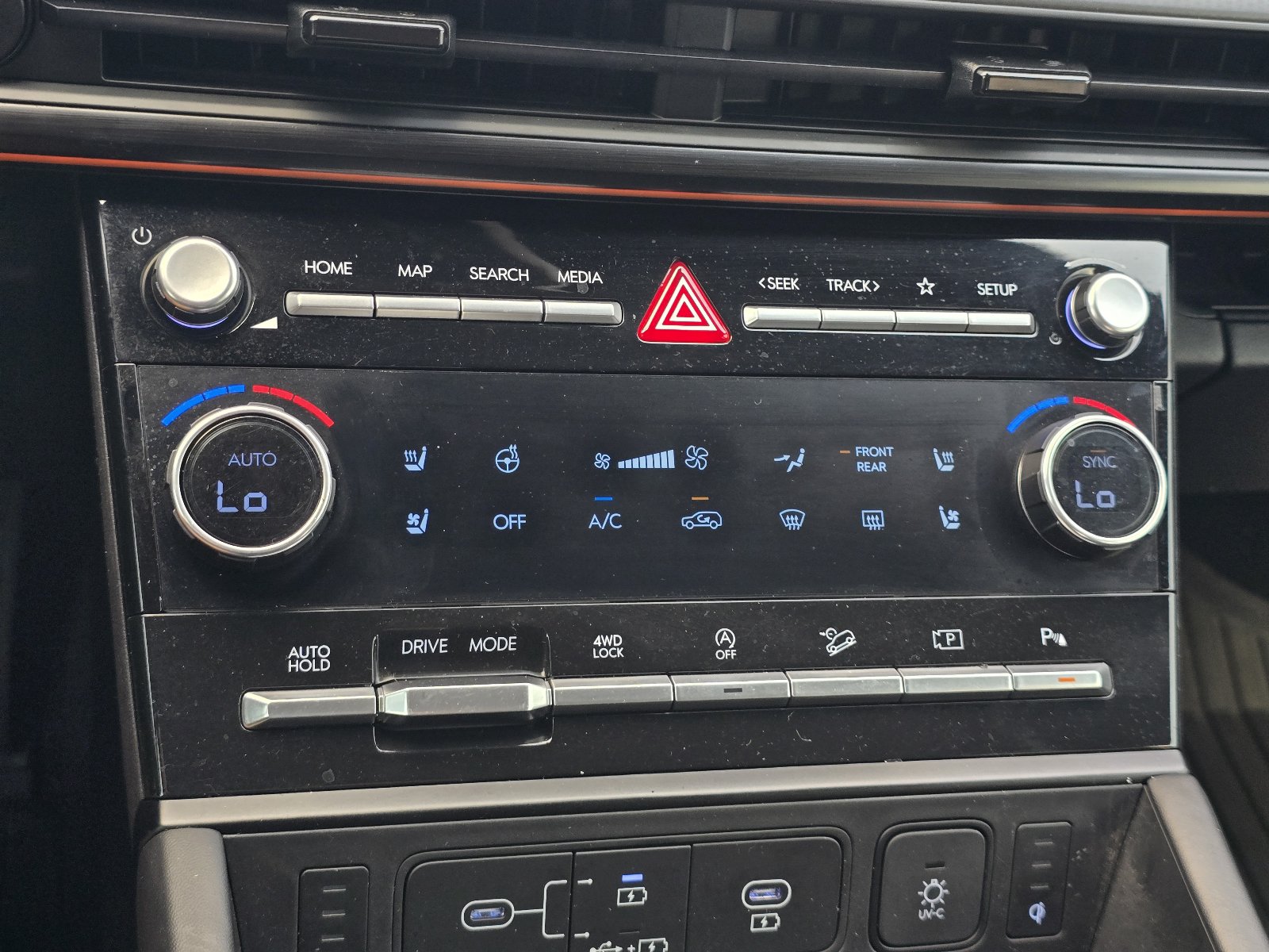 Used 2024 Hyundai Santa Fe Calligraphy AWD/4WD image 20