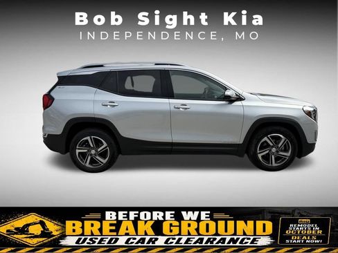 Used 2019 GMC Terrain SLT w/ Preferred Package AWD/4WD image 9