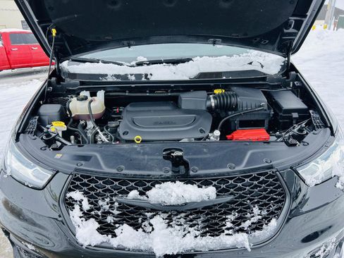 Used 2023 Chrysler Pacifica Touring-L w/ S Appearance Package image 44