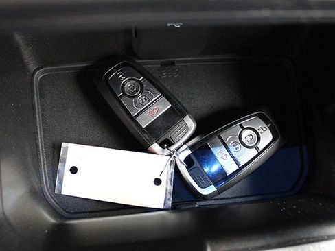 Used 2021 Ford Bronco Badlands image 20