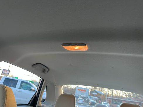 Used 2011 Subaru Impreza 2.5i image 14