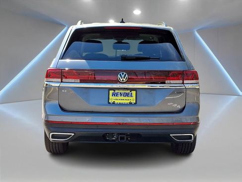 Certified 2024 Volkswagen Atlas SE image 6