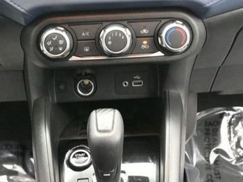 Used 2025 Nissan Versa SV w/ Trunk Package image 21