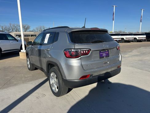 Used 2022 Jeep Compass Latitude w/ Convenience Group image 6