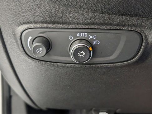 Used 2019 Chevrolet Equinox LT image 15