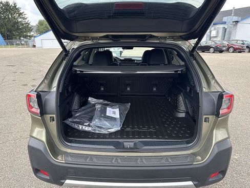 Used 2025 Subaru Outback Limited AWD/4WD image 27