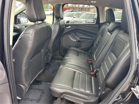 Used 2019 Ford Escape Titanium FWD image 10