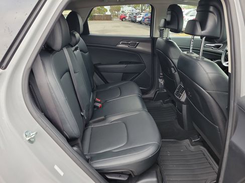 Certified 2023 Kia Sportage SX image 12