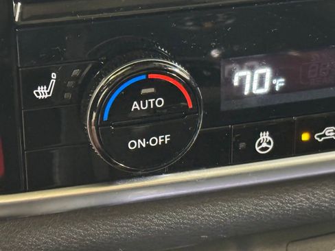 Used 2023 Nissan Rogue Platinum AWD/4WD image 46