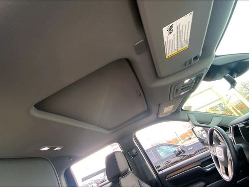 Used 2024 GMC Sierra 2500 Denali w/ Denali Reserve Package image 18