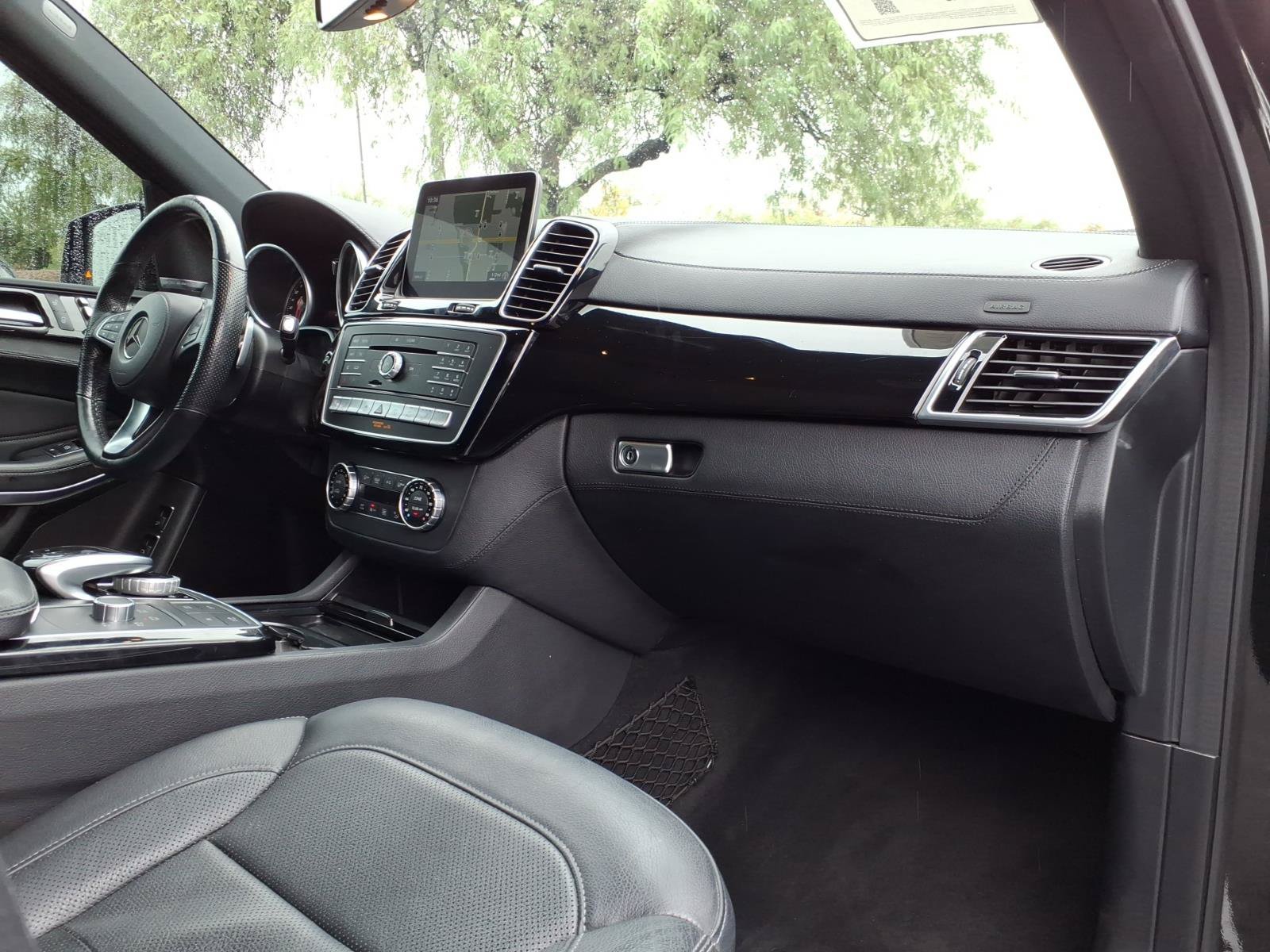 Used 2018 Mercedes-Benz GLS 550 4MATIC image 11