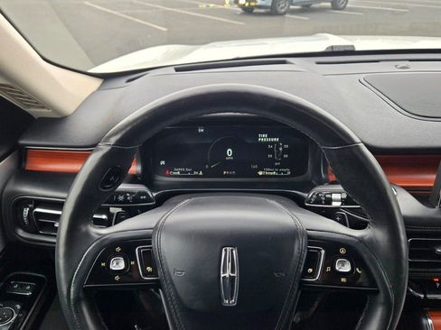 Used 2023 Lincoln Aviator Reserve w/ Equipment Group 201A image 37