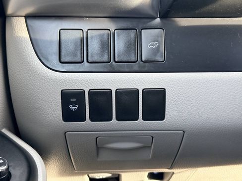 Used 2015 Toyota Highlander Plus AWD/4WD image 7