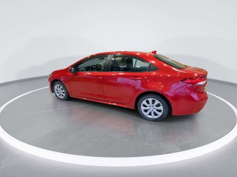 Used 2020 Toyota Corolla LE image 6