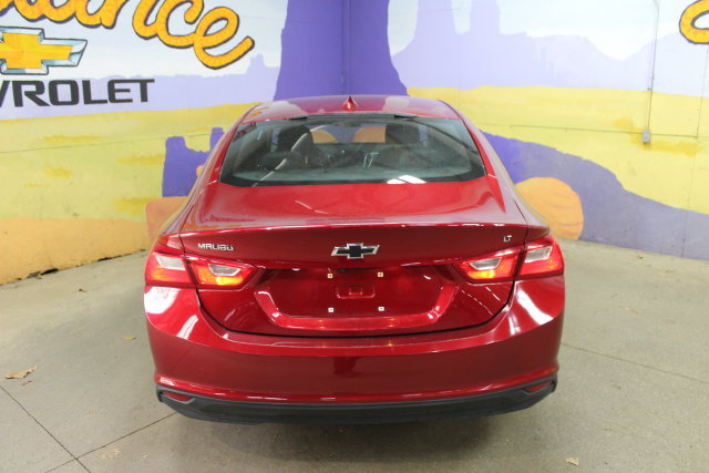 Used 2023 Chevrolet Malibu LT FWD image 7