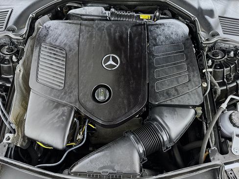 Used 2025 Mercedes-Benz C 300 Sedan image 36