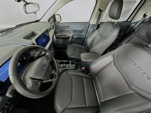 New 2025 Ford Maverick Lariat w/ Black Appearance Package image 11
