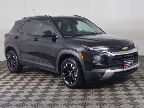 Used 2023 Chevrolet TrailBlazer LT AWD/4WD image 45