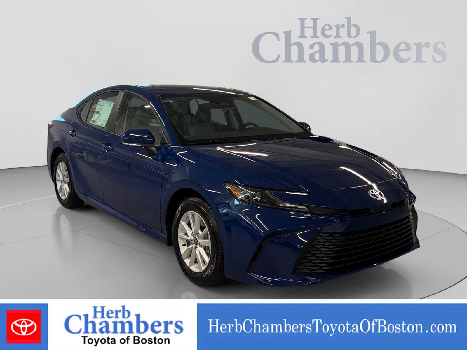 Used 2026 Toyota Camry LE w/ Convenience Package FWD image 1
