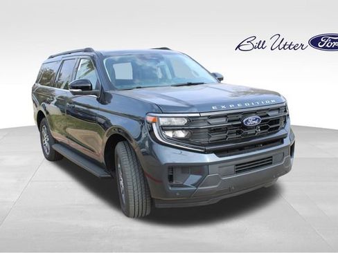 New 2025 Ford Expedition Max Active image 2