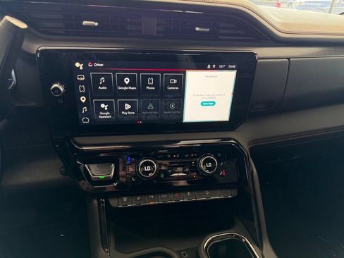 Used 2025 GMC Sierra 2500 AT4 w/ AT4 Premium Plus Package AWD/4WD image 23