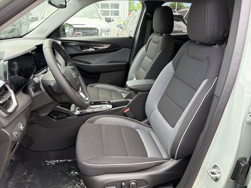 New 2026 Chevrolet TrailBlazer LT w/ Convenience Package AWD/4WD image 10
