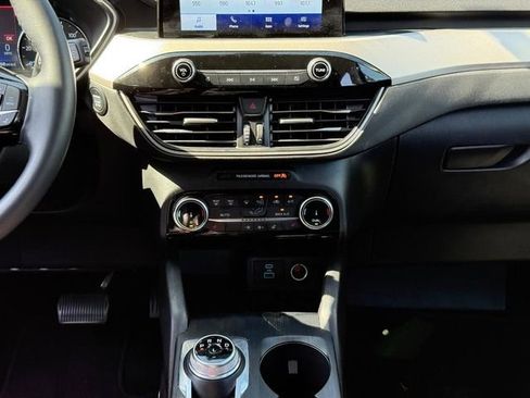 Used 2022 Ford Escape SEL AWD/4WD image 15